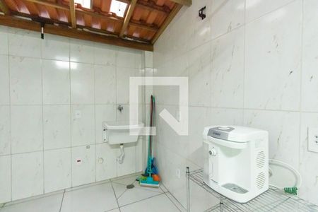 Casa à venda com 200m², 3 quartos e 4 vagas Casa à venda com 200m², 3 quartos e 4 vagasÁrea de Serviço
