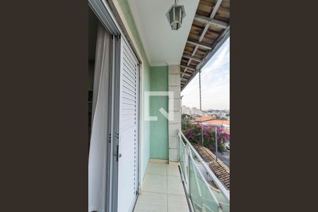 Varanda de casa à venda com 3 quartos, 200m² em Itaquera, São Paulo