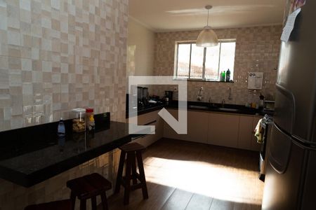 Casa para alugar com 450m², 6 quartos e 2 vagas Casa para alugar com 450m², 6 quartos e 2 vagasCozinha