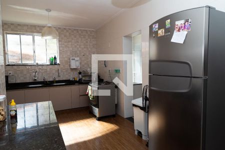 Casa para alugar com 450m², 6 quartos e 2 vagas Casa para alugar com 450m², 6 quartos e 2 vagasCozinha