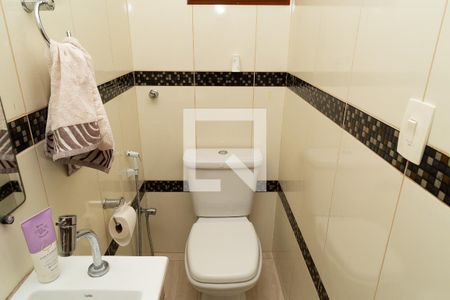 Casa para alugar com 450m², 6 quartos e 2 vagas Casa para alugar com 450m², 6 quartos e 2 vagasBanheiro 1