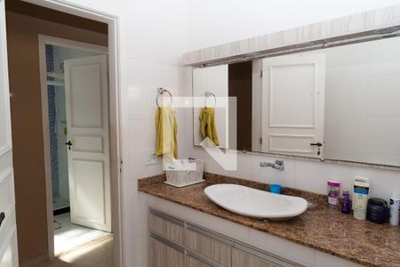 Casa para alugar com 450m², 6 quartos e 2 vagas Casa para alugar com 450m², 6 quartos e 2 vagasBanheiro 2