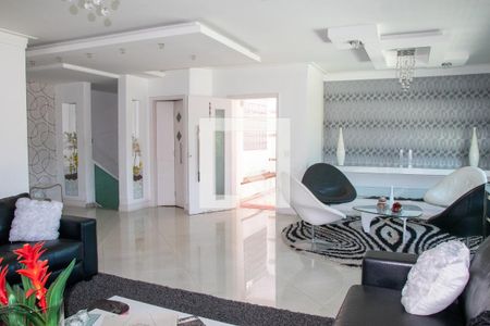 Casa à venda com 360m², 4 quartos e 6 vagasSala 1