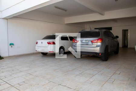 Casa à venda com 360m², 4 quartos e 6 vagasGaragem