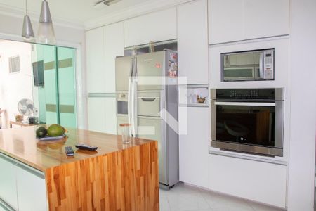 Casa à venda com 360m², 4 quartos e 6 vagasCozinha