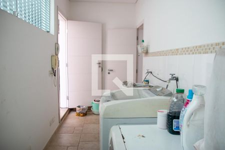 Casa à venda com 360m², 4 quartos e 6 vagasÁrea de Serviço