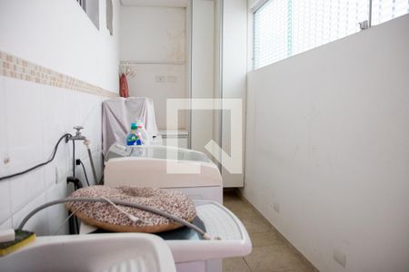 Casa à venda com 360m², 4 quartos e 6 vagasÁrea de Serviço