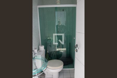 Casa à venda com 360m², 4 quartos e 6 vagasBanheiro 5