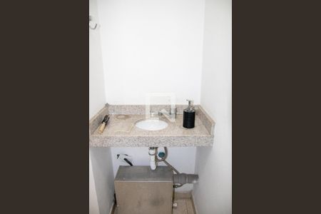 Casa à venda com 360m², 4 quartos e 6 vagasBanheiro de Serviço