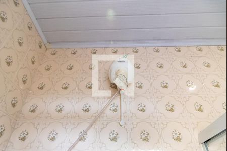 Casa à venda com 400m², 3 quartos e 5 vagas Casa à venda com 400m², 3 quartos e 5 vagasChuveiro