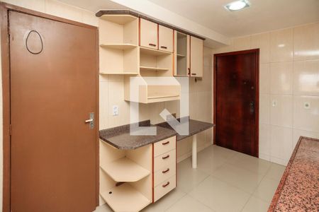 Apartamento para alugar com 92m², 2 quartos e 1 vagaCozinha