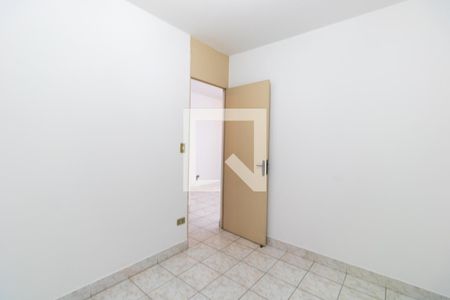 Quarto 2 de apartamento para alugar com 2 quartos, 46m² em Jardim Pinheiros, São Paulo
