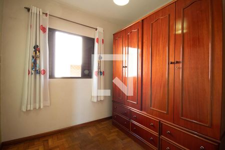 Casa à venda com 200m², 3 quartos e 3 vagas Casa à venda com 200m², 3 quartos e 3 vagasQuarto 3