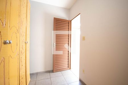 Casa à venda com 200m², 3 quartos e 3 vagas Casa à venda com 200m², 3 quartos e 3 vagasQuarto de Serviço
