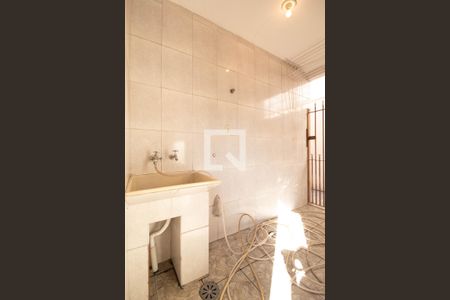 Casa à venda com 200m², 3 quartos e 3 vagas Casa à venda com 200m², 3 quartos e 3 vagasÁrea de Serviço