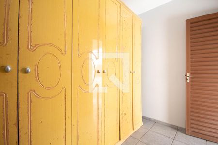 Casa à venda com 200m², 3 quartos e 3 vagas Casa à venda com 200m², 3 quartos e 3 vagasQuarto de Serviço