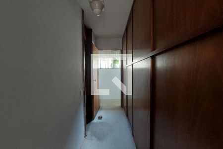 Casa à venda com 450m², 4 quartos e 3 vagasQuarto