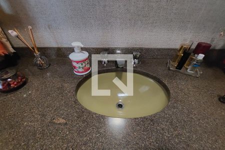 Casa à venda com 450m², 4 quartos e 3 vagasLavabo