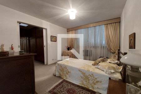 Casa à venda com 450m², 4 quartos e 3 vagasSuíte