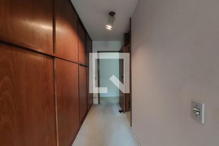 Casa à venda com 450m², 4 quartos e 3 vagasQuarto 2