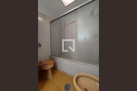 Casa à venda com 450m², 4 quartos e 3 vagasBanheiro da Suíte