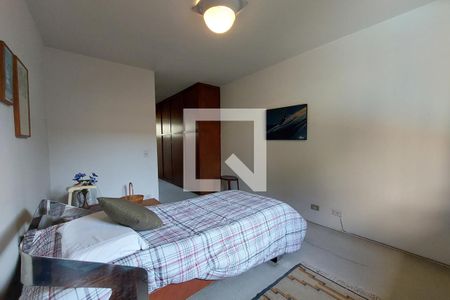 Casa à venda com 450m², 4 quartos e 3 vagasQuarto