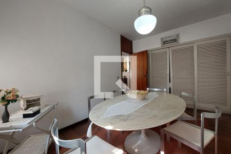 Casa à venda com 450m², 4 quartos e 3 vagasCopa