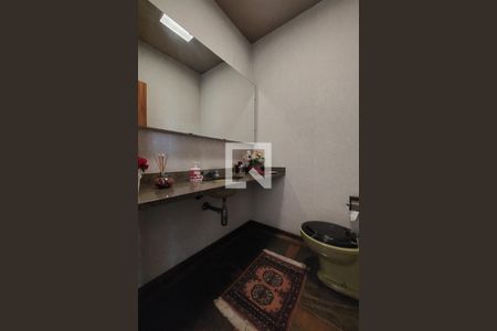 Casa à venda com 450m², 4 quartos e 3 vagasLavabo