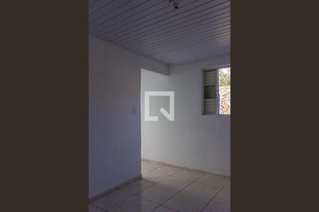Quarto de kitnet/studio para alugar com 1 quarto, 27m² em Guajuviras, Canoas