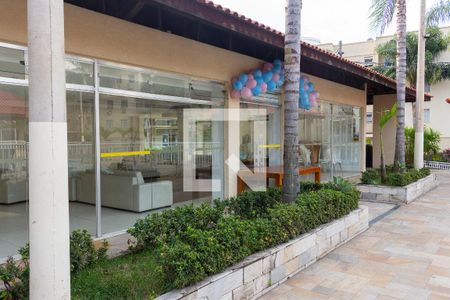 Apartamento para alugar com 50m², 2 quartos e 1 vaga Apartamento para alugar com 50m², 2 quartos e 1 vagaÁrea comum - Salão de festas