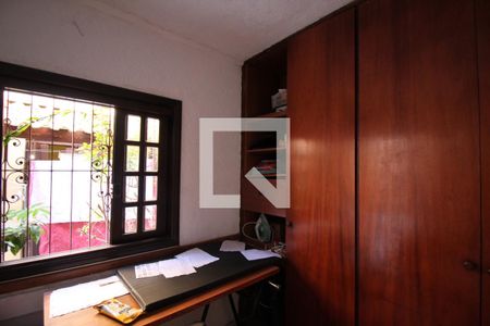 Casa à venda com 190m², 3 quartos e 3 vagasQuarto de Serviço