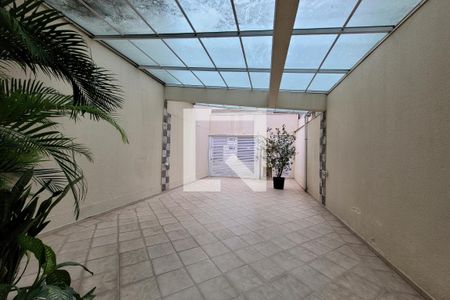 Casa à venda com 179m², 3 quartos e 4 vagas Casa à venda com 179m², 3 quartos e 4 vagasGaragem