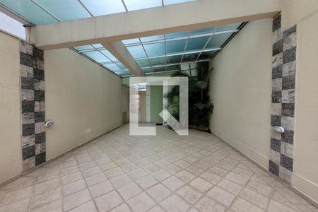 Casa à venda com 179m², 3 quartos e 4 vagas Casa à venda com 179m², 3 quartos e 4 vagasGaragem