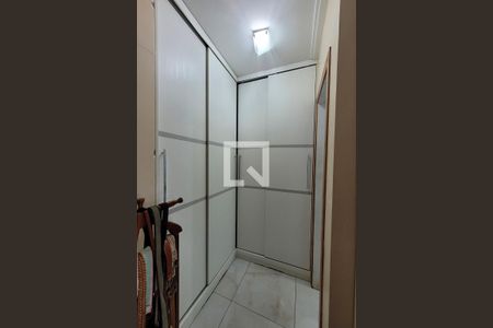 Casa à venda com 179m², 3 quartos e 4 vagas Casa à venda com 179m², 3 quartos e 4 vagasCloset da suíte