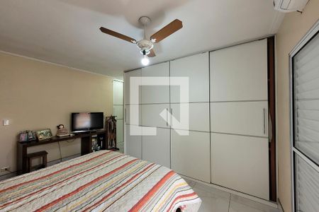 Casa à venda com 179m², 3 quartos e 4 vagas Casa à venda com 179m², 3 quartos e 4 vagasSuíte