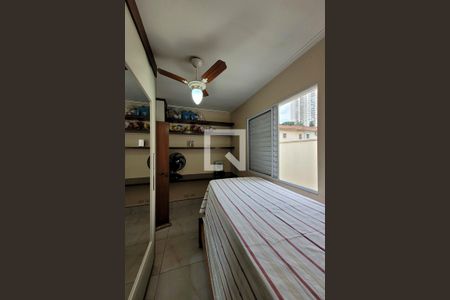 Casa à venda com 179m², 3 quartos e 4 vagas Casa à venda com 179m², 3 quartos e 4 vagasQuarto 2