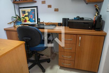 Apartamento à venda com 64m², 2 quartos e 1 vagaEscritório