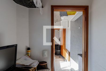 Studio para alugar com 76m², 2 quartos e 1 vaga Studio para alugar com 76m², 2 quartos e 1 vagaEscritório