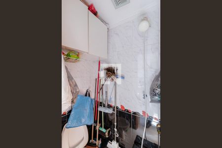 Studio para alugar com 76m², 2 quartos e 1 vaga Studio para alugar com 76m², 2 quartos e 1 vagaBanheiro de Serviço