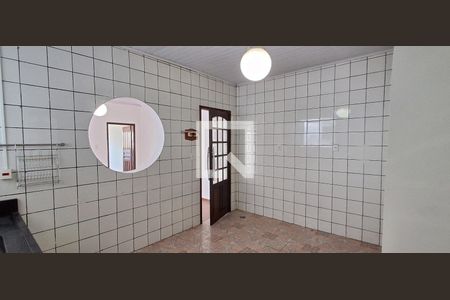 Casa para alugar com 306m², 3 quartos e 3 vagasCozinha 