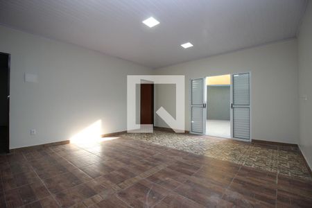 Sala de casa para alugar com 2 quartos, 170m² em Setor Habitacional Samambaia (taguatinga), Brasília