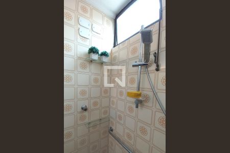 Casa à venda com 180m², 3 quartos e 2 vagas Casa à venda com 180m², 3 quartos e 2 vagasBanheiro da Suíte