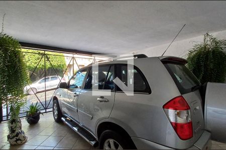 Casa à venda com 180m², 3 quartos e 2 vagas Casa à venda com 180m², 3 quartos e 2 vagasGaragem