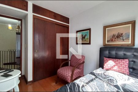 Casa à venda com 180m², 3 quartos e 2 vagas Casa à venda com 180m², 3 quartos e 2 vagasQuarto 2