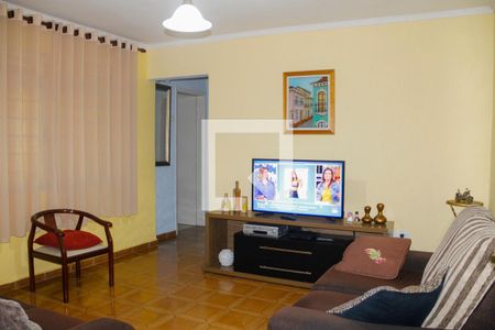 Casa à venda com 200m², 2 quartos e 2 vagasSala