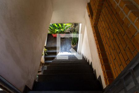 Casa à venda com 600m², 4 quartos e 6 vagasEscadas