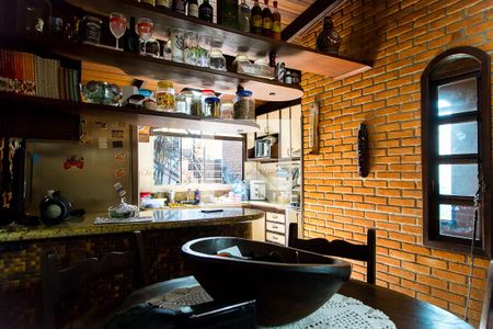 Casa à venda com 600m², 4 quartos e 6 vagasCozinha