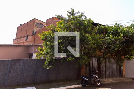 Casa à venda com 600m², 4 quartos e 6 vagasFachada