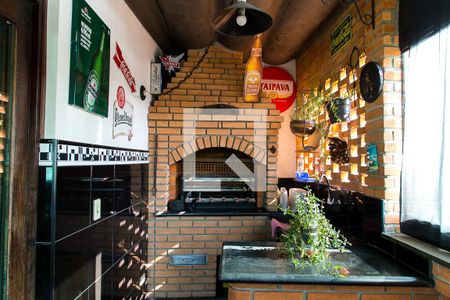 Casa à venda com 600m², 4 quartos e 6 vagasChurrasqueira