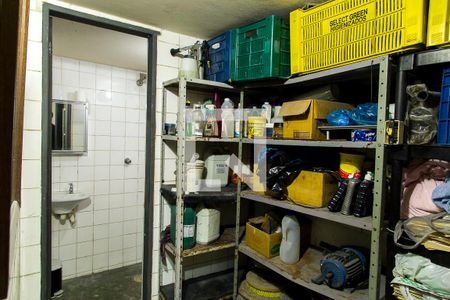 Casa à venda com 600m², 4 quartos e 6 vagasDespensa da Garagem